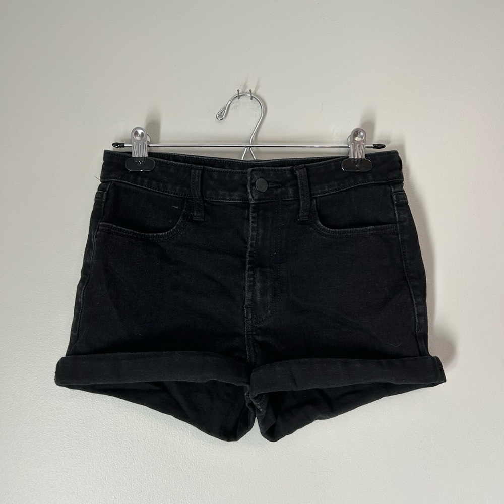Old Navy women’s 4 Black denim high rise Jean Shorts
